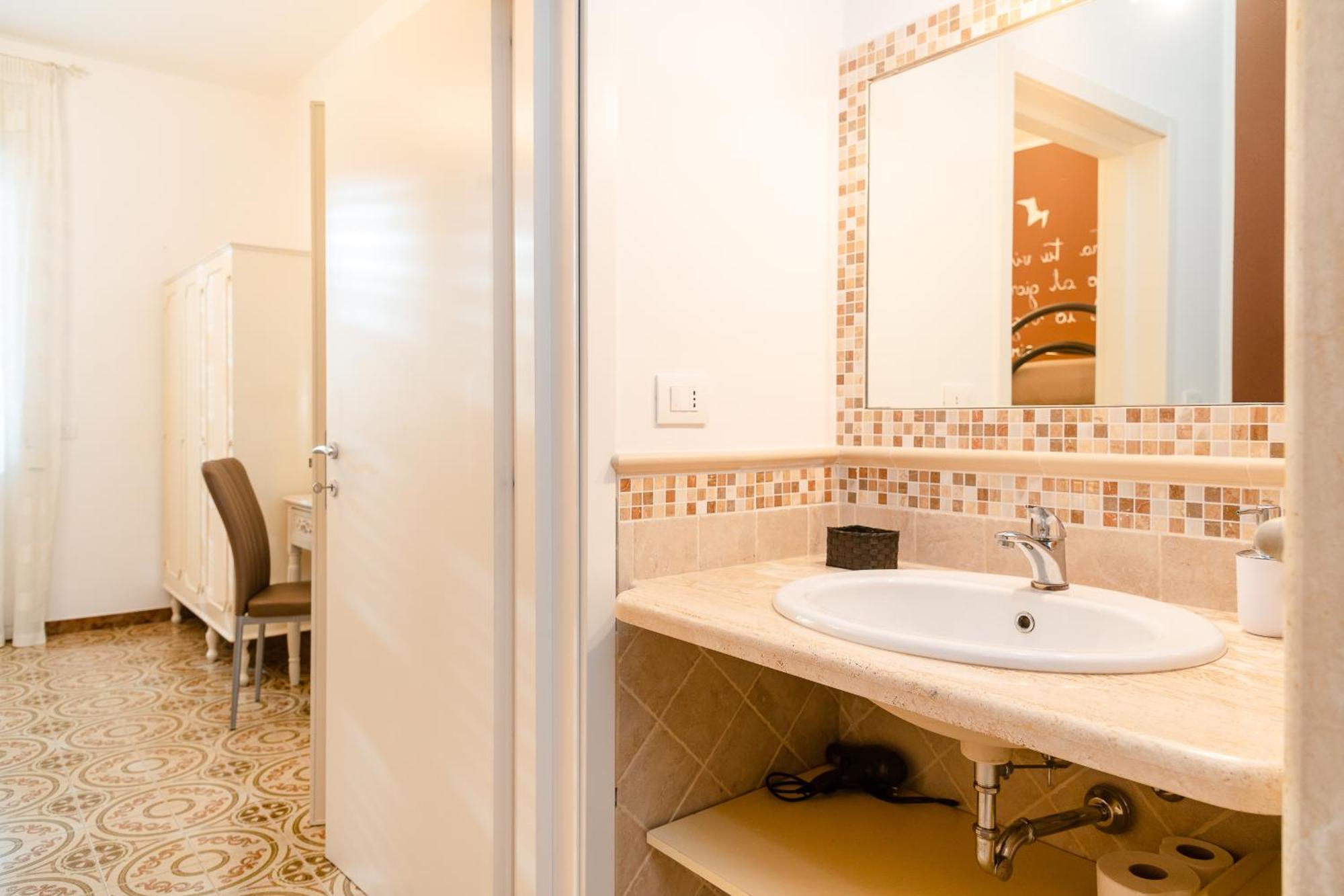 Bed and Breakfast Casa Poesia Торре-Сан-Джованні-Удженто Екстер'єр фото
